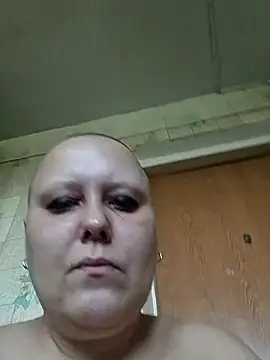 Snapshot of Tupo070481 chatting on July 13, 9:34 am Tupo070481 online show from July 13, 9:34 am