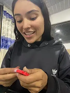 Snapshot of hotwife26 chatting on September 24, 5:11 am hotwife26 online show from September 24, 5:11 am