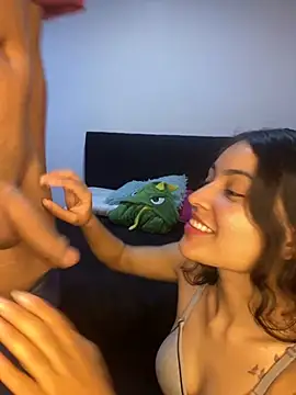 Snapshot of hotwife26 chatting on October 28, 12:30 pm hotwife26 online show from October 28, 12:30 pm