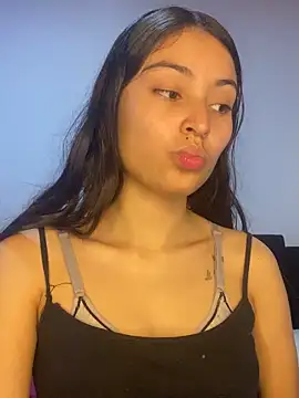 Snapshot of hotwife26 chatting on November 11, 7:47 pm hotwife26 online show from November 11, 7:47 pm