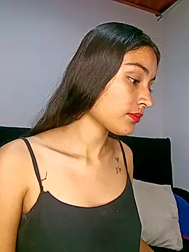 Snapshot of hotwife26 chatting on February 4, 2:06 am hotwife26 online show from February 4, 2:06 am