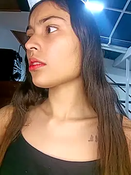 Snapshot of hotwife26 chatting on February 5, 9:58 am hotwife26 online show from February 5, 9:58 am