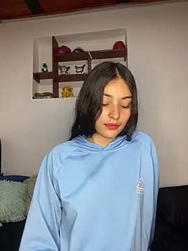 Snapshot of hotwife26 chatting on March 12, 2:29 am hotwife26 online show from March 12, 2:29 am