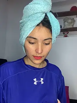 Snapshot of hotwife26 chatting on March 12, 11:55 pm hotwife26 online show from March 12, 11:55 pm