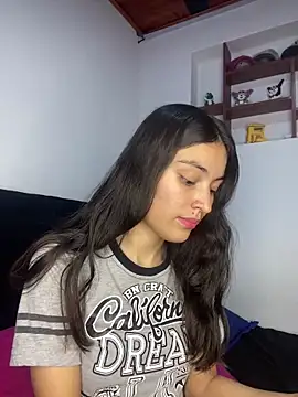 hotwife26 online show from May 8, 8:47 pm
