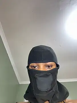 Sexy blackwoman online show from July 18, 7:06 pm