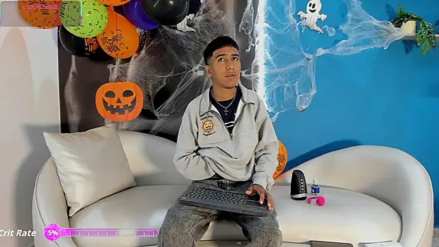 ender h0t online show from October 25, 1:51 pm