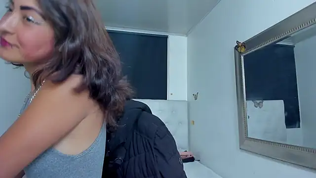 evelynesex online show from January 18, 6:28 am