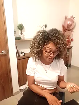 BiiancaEstradaa online show from September 20, 2:45 am