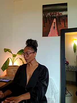 Snapshot of BiiancaEstradaa chatting on May 25, 8:15 pm BiiancaEstradaa online show from May 25, 8:15 pm