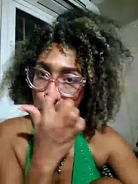 Snapshot of BiiancaEstradaa chatting on June 21, 3:09 am BiiancaEstradaa online show from June 21, 3:09 am