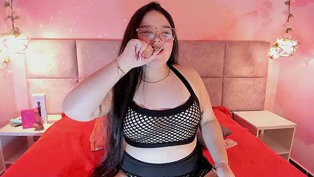 Snapshot of Lushi_Love chatting on October 22, 5:45 pm Lushi Love online show from October 22, 5:45 pm