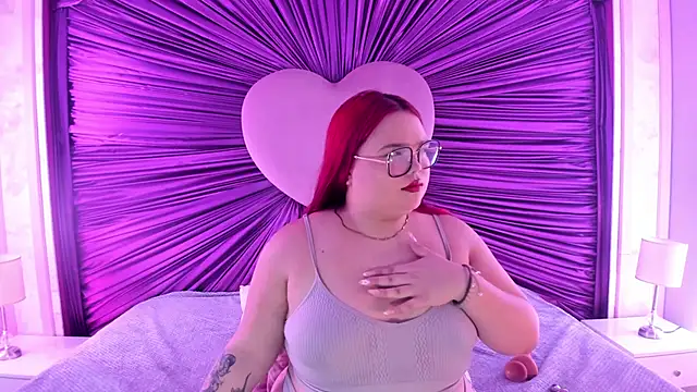 Snapshot of Lushi_Love chatting on May 16, 3:03 am Lushi Love online show from May 16, 3:03 am