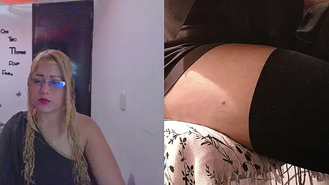 Snapshot of Skarleth_Diaz chatting on November 13, 1:15 am Skarleth Diaz online show from November 13, 1:15 am