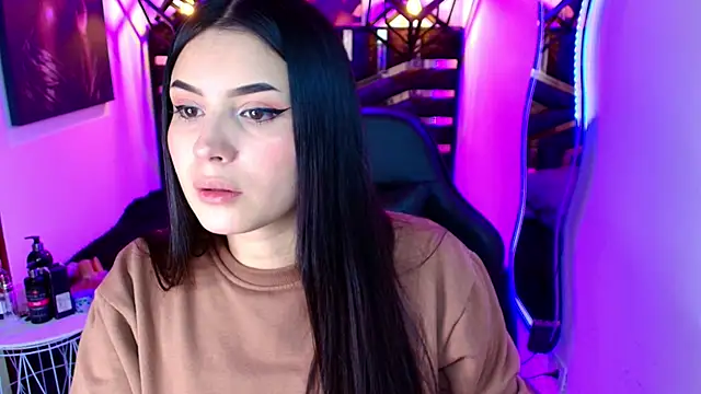 Natalie loffreda online show from June 10, 7:57 pm