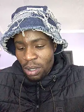 Snapshot of broskies777 chatting on September 25, 7:23 am broskies777 online show from September 25, 7:23 am