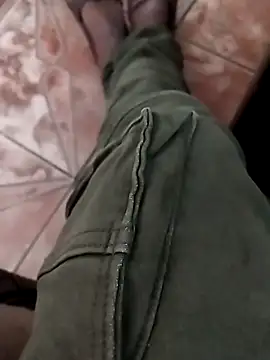 Snapshot of broskies777 chatting on November 7, 10:04 am broskies777 online show from November 7, 10:04 am