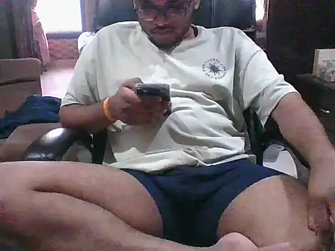 Snapshot of dream32222 chatting on June 30, 4:57 am dream32222 online show from June 30, 4:57 am