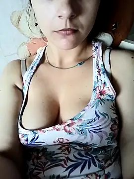 Snapshot of Jenevaonlovex chatting on September 9, 6:13 am Jenevaonlovex online show from September 9, 6:13 am