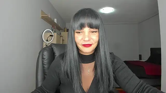 Snapshot of Ella_sweety00 chatting on September 28, 4:23 pm Ella sweety00 online show from September 28, 4:23 pm