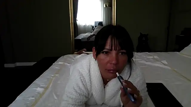 Ella sweety00 online show from June 3, 6:49 am