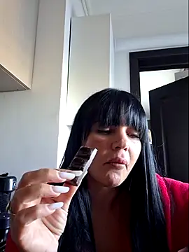Ella sweety00 online show from June 18, 2:32 pm