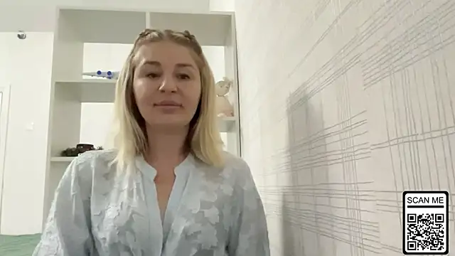 Blondie xoxoxo online show from November 18, 12:42 pm