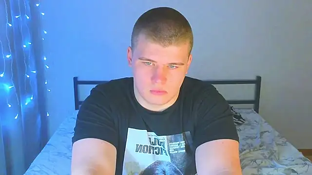 kittenmurr online show from November 13, 8:30 pm