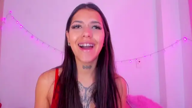 Abby roussee online show from November 25, 3:01 pm