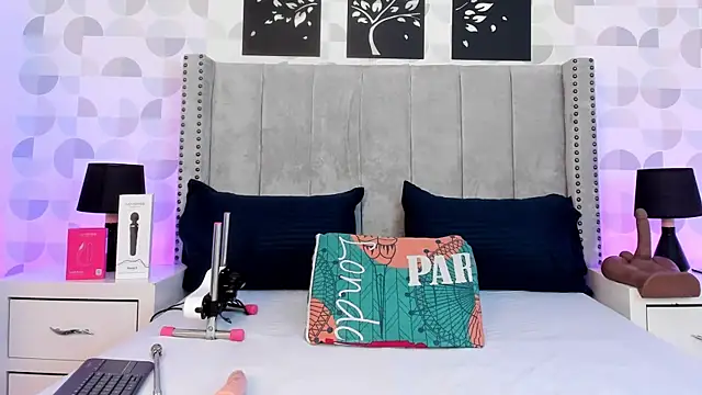 natasha moreno online show from March 7, 12:35 pm