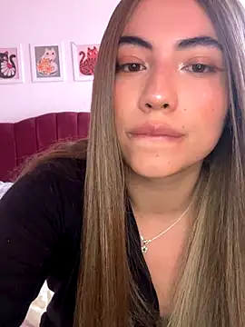 Snapshot of Jadee_grey chatting on September 10, 5:46 pm Jadee grey online show from September 10, 5:46 pm