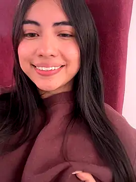 Snapshot of Jadee_grey chatting on October 21, 1:34 pm Jadee grey online show from October 21, 1:34 pm