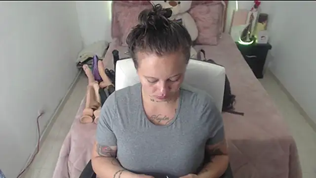 patty squirt  online show from July 11, 12:19 pm