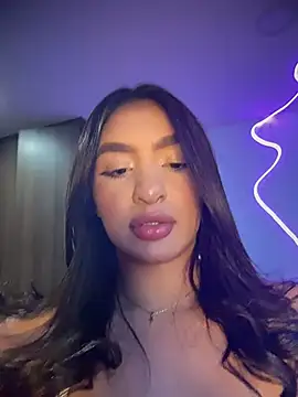 Snapshot of jenn_fit chatting on February 13, 4:41 am jenn fit online show from February 13, 4:41 am