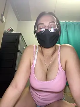 Snapshot of melyiaaa chatting on March 27, 3:01 pm melyiaaa online show from March 27, 3:01 pm