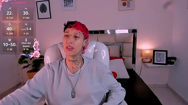 Snapshot of Luci_Rose chatting on September 18, 12:51 pm Luci Rose online show from September 18, 12:51 pm