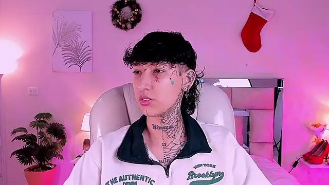 Luci Rose online show from January 14, 5:57 am