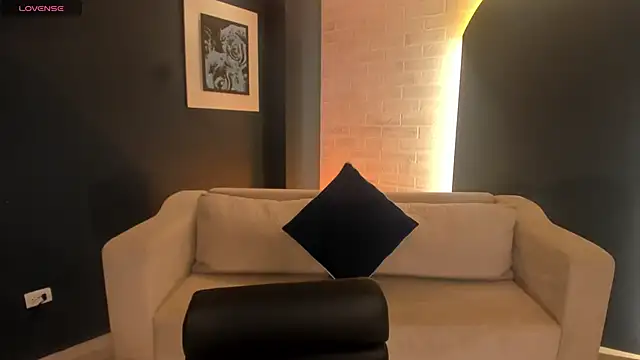 AyshelBrown online show from February 12, 5:02 am