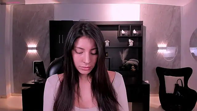 MaddisonTaylor1 online show from March 12, 8:15 pm