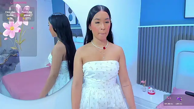 Snapshot of lily__star chatting on December 15, 3:11 am lily star online show from December 15, 3:11 am