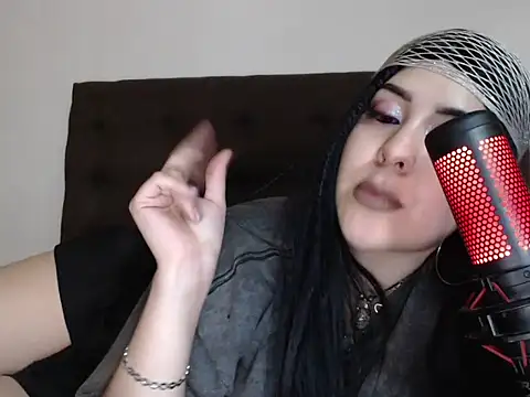 Snapshot of bluegoddessstoned chatting on September 20, 8:26 am bluegoddessstoned online show from September 20, 8:26 am