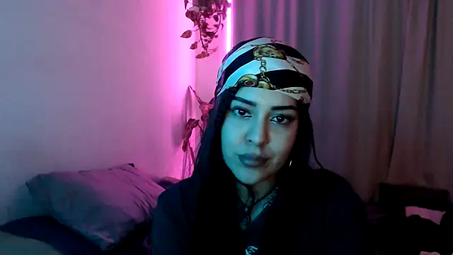 Snapshot of bluegoddessstoned chatting on September 24, 8:06 am bluegoddessstoned online show from September 24, 8:06 am