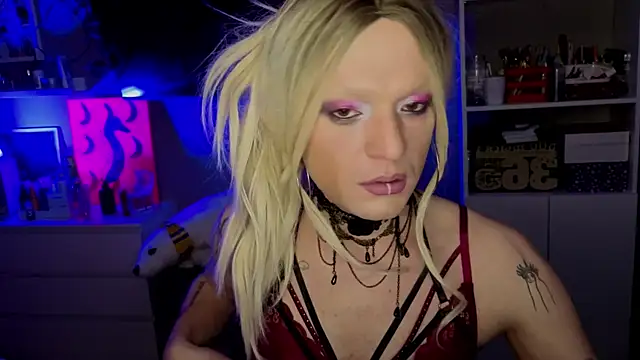 Kkkylie online show from February 19, 2:40 am