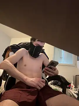 Snapshot of tok_lo24 chatting on December 20, 1:07 pm tok lo24 online show from December 20, 1:07 pm