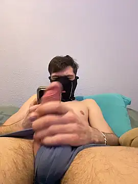 Snapshot of tok_lo24 chatting on February 1, 2:10 am tok lo24 online show from February 1, 2:10 am