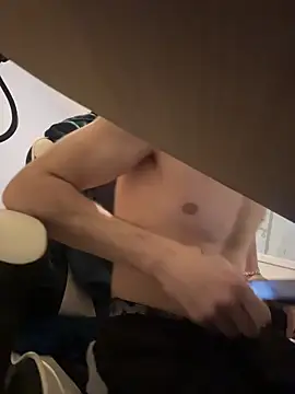 Snapshot of tok_lo24 chatting on February 14, 12:35 pm tok lo24 online show from February 14, 12:35 pm