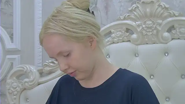 EllieFrosty  online show from May 2, 2:22 pm
