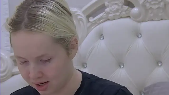 EllieFrosty  online show from July 24, 8:07 pm
