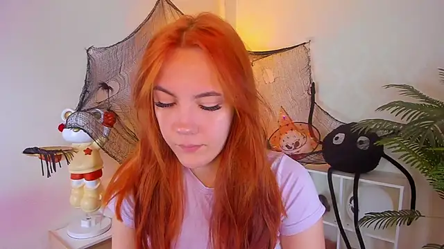 Snapshot of Gingerr_pie chatting on November 3, 6:53 pm Gingerr pie online show from November 3, 6:53 pm