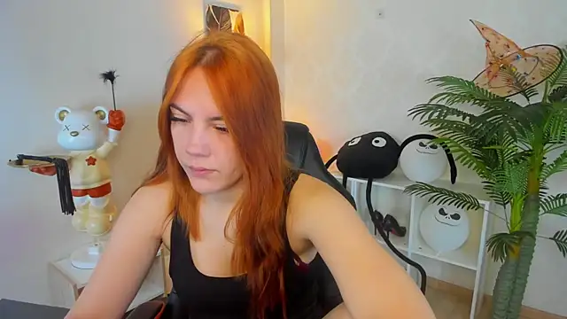 Snapshot of Gingerr_pie chatting on November 17, 6:35 pm Gingerr pie online show from November 17, 6:35 pm